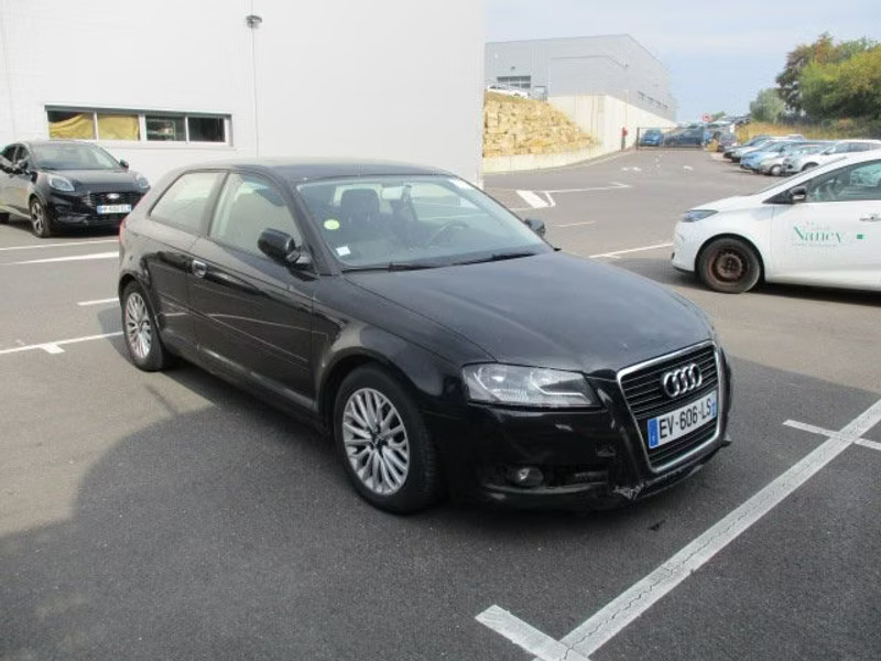 AUDI A3 1.6 TDI 3P — zdjęcie 2
