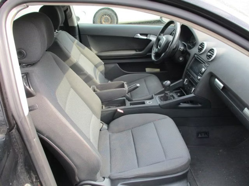AUDI A3 1.6 TDI 3P — zdjęcie 7