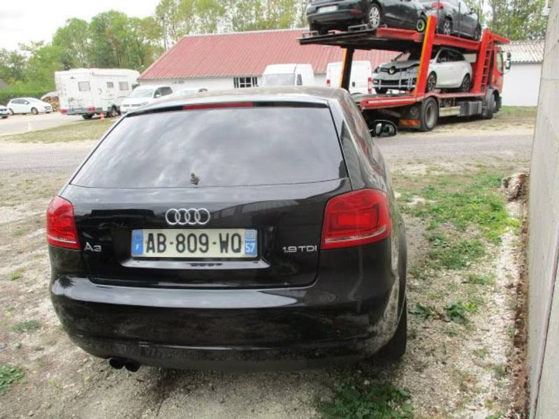 AUDI A3 1.9 TDI 3P — zdjęcie 4