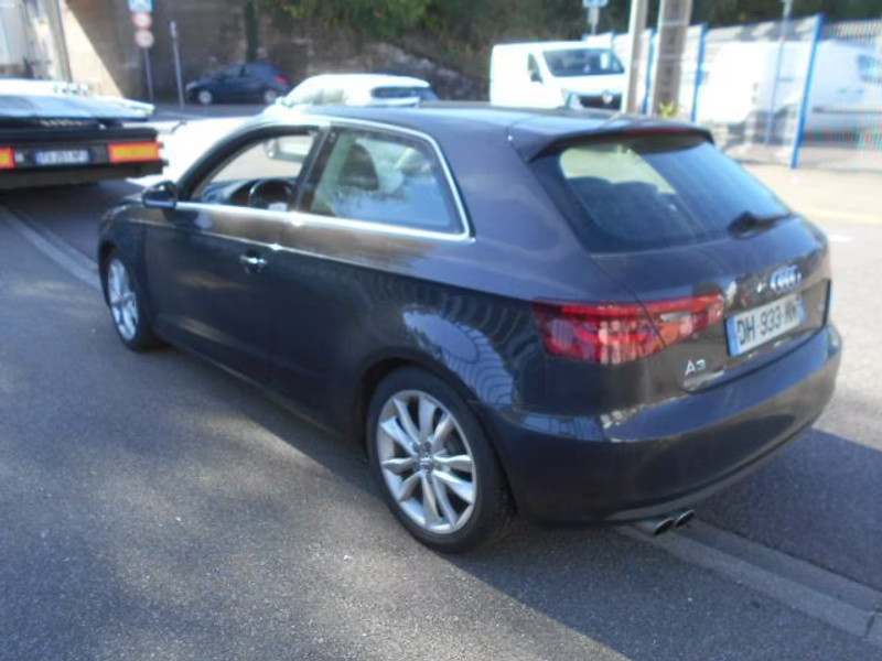 AUDI A3 2.0 TDI 3P — zdjęcie 4