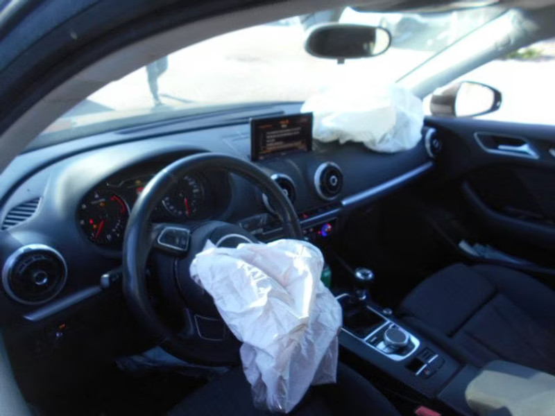 AUDI A3 2.0 TDI 3P — zdjęcie 5