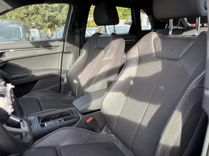 AUDI Q3 — zdjęcie 10