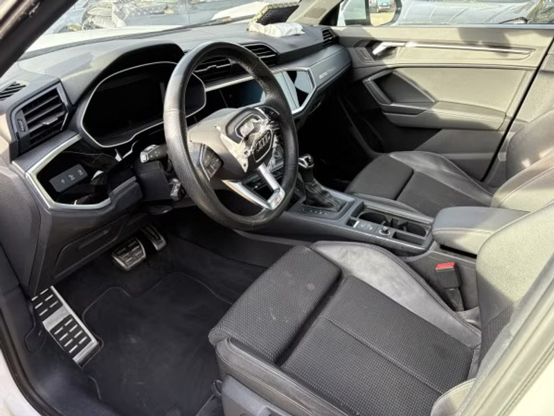 AUDI Q3 — zdjęcie 9