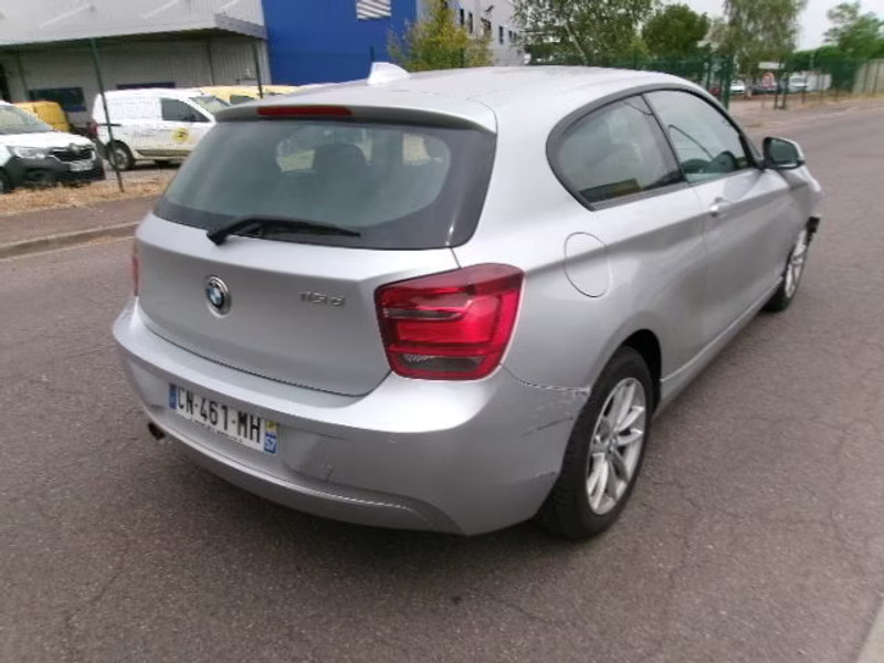 BMW 116 2.0 D 3P — zdjęcie 4