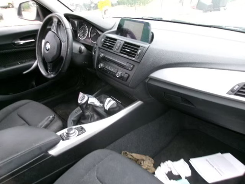 BMW 116 2.0 D 3P — zdjęcie 6