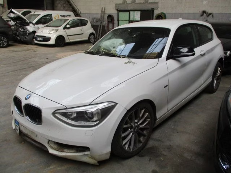 BMW 120 2.0 D 3P — zdjęcie 2