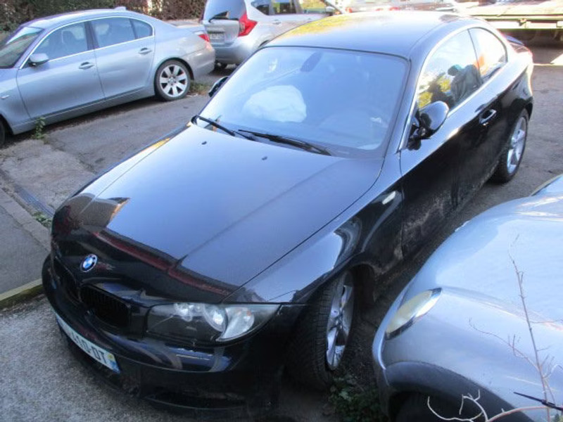 BMW 123 COUPE 2.0 D 2P — zdjęcie 2