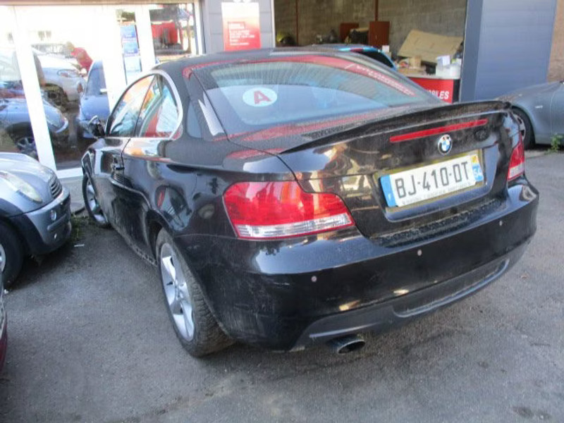 BMW 123 COUPE 2.0 D 2P — zdjęcie 3
