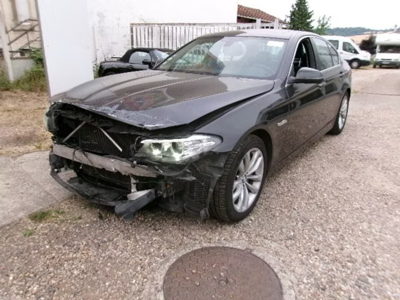 BMW 530 3.0 D BA 4P — zdjęcie 2