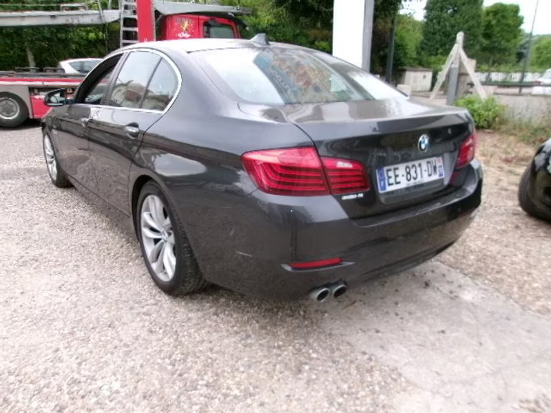 BMW 530 3.0 D BA 4P — zdjęcie 3