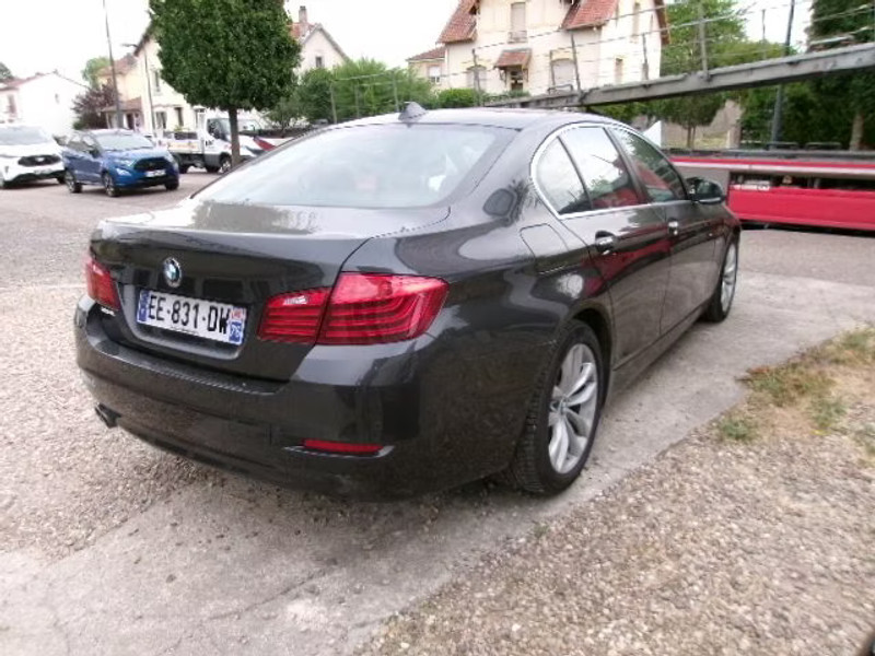BMW 530 3.0 D BA 4P — zdjęcie 4