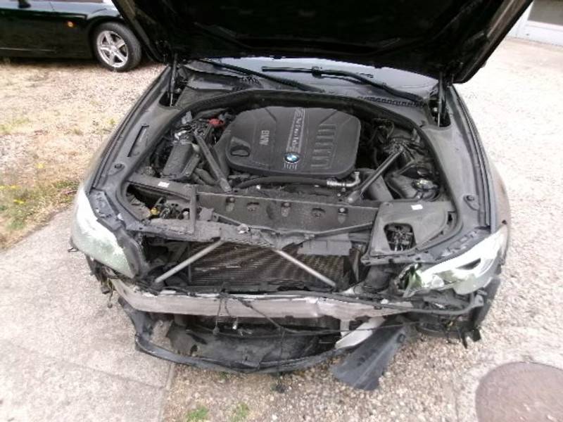 BMW 530 3.0 D BA 4P — zdjęcie 5