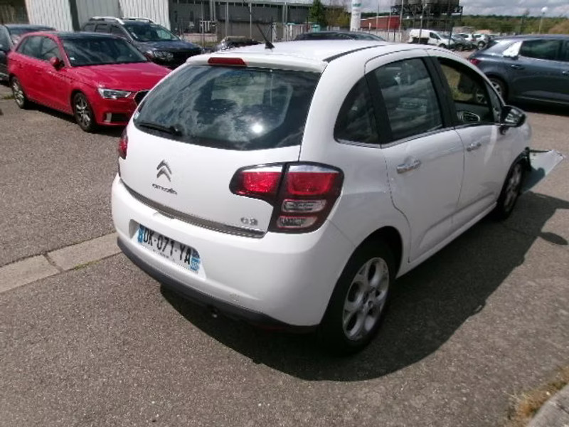 CITROEN C3 1.2 I 5P — zdjęcie 4