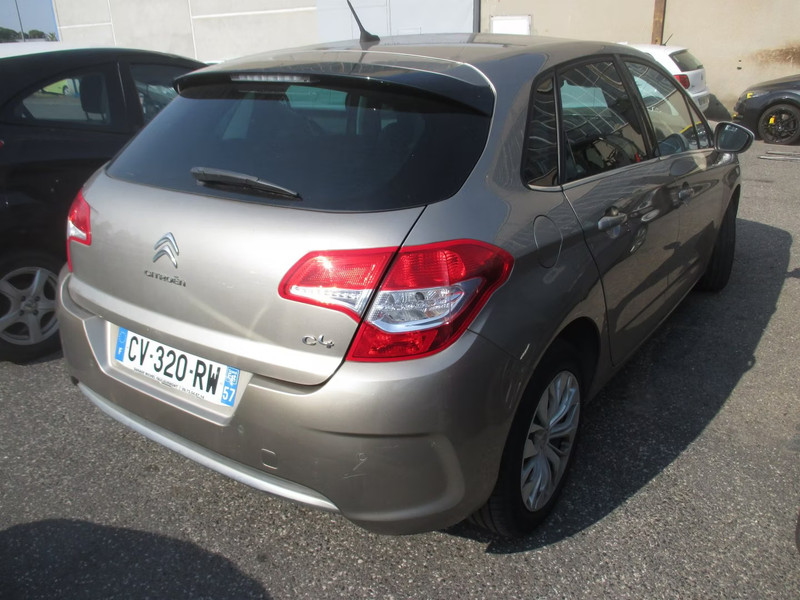 CITROEN C4 1.6 HDI 5P — zdjęcie 4