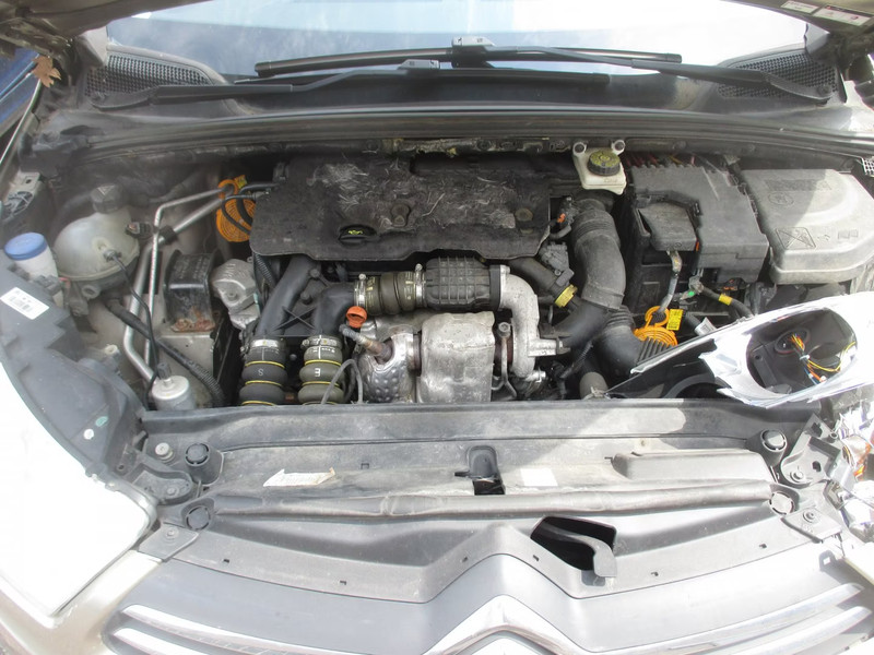 CITROEN C4 1.6 HDI 5P — zdjęcie 5
