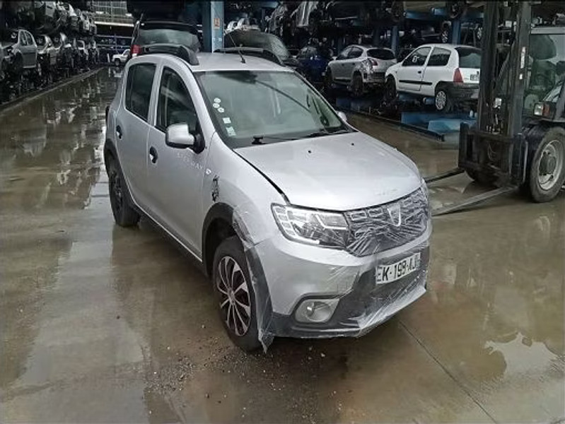 DACIA SANDERO II 0.9 TCE - 90 — zdjęcie 2