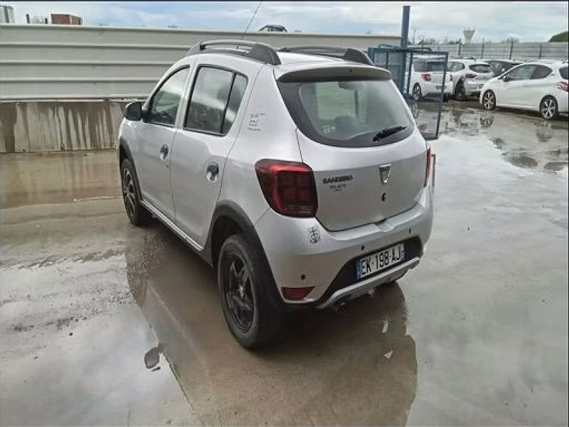 DACIA SANDERO II 0.9 TCE - 90 — zdjęcie 4