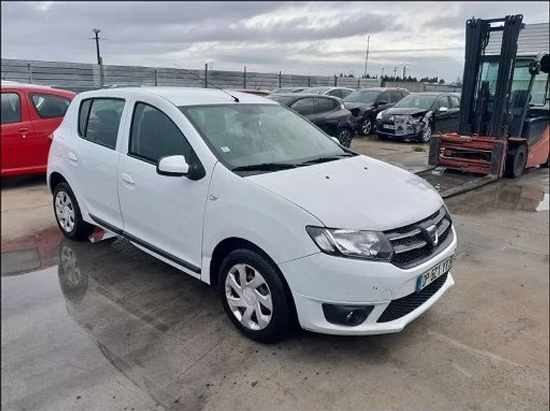 DACIA SANDERO II 1.2I — zdjęcie 2