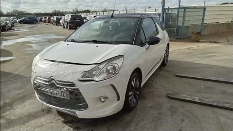 DS DS3 CABRIO 1.6 E-HDI FAP — zdjęcie 1
