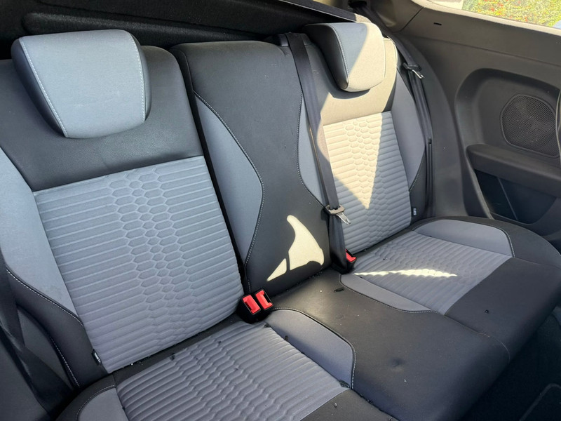 FORD FIESTA ST 1.6T 182 — zdjęcie 10