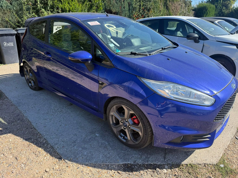 FORD FIESTA ST 1.6T 182 — zdjęcie 3