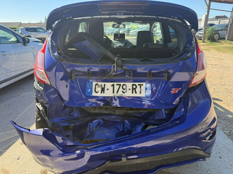 FORD FIESTA ST 1.6T 182 — zdjęcie 5