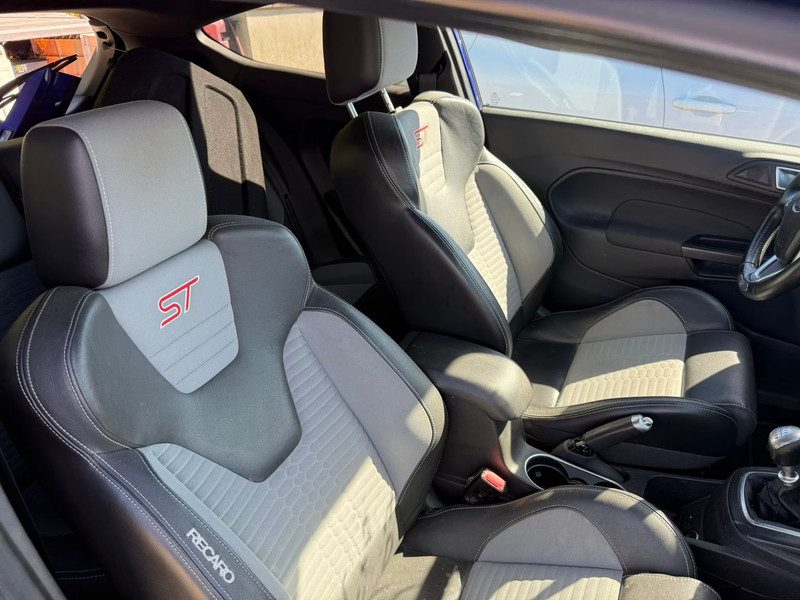 FORD FIESTA ST 1.6T 182 — zdjęcie 8
