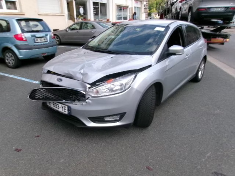 FORD FOCUS 1.5 TDCI 5P — zdjęcie 2