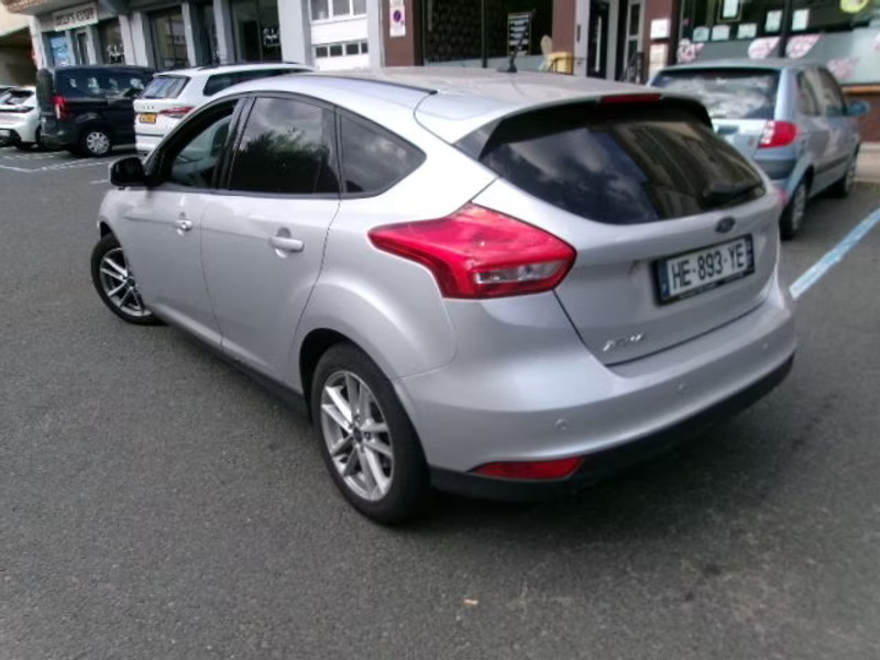 FORD FOCUS 1.5 TDCI 5P — zdjęcie 3
