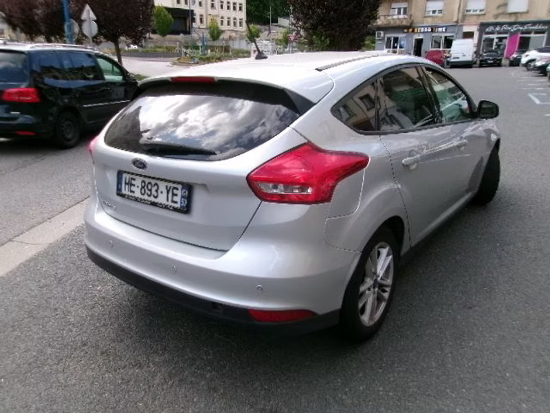 FORD FOCUS 1.5 TDCI 5P — zdjęcie 4