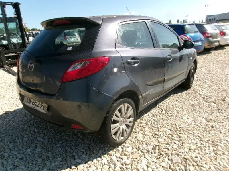 MAZDA 2 1.4 MZCD 5P — zdjęcie 4