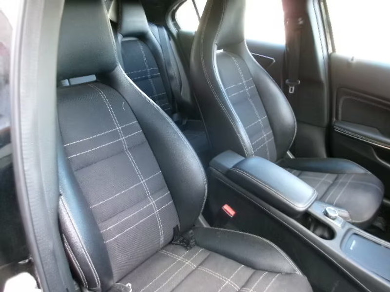 MERCEDES A200 1.8 CDI BA 5P — zdjęcie 7