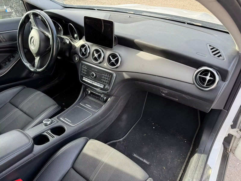 MERCEDES GLA 200 2.1 D 136 4 MATIC — zdjęcie 10