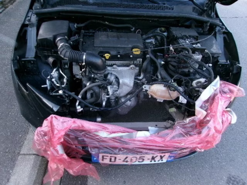 OPEL CORSA 1.4 I 5P — zdjęcie 5