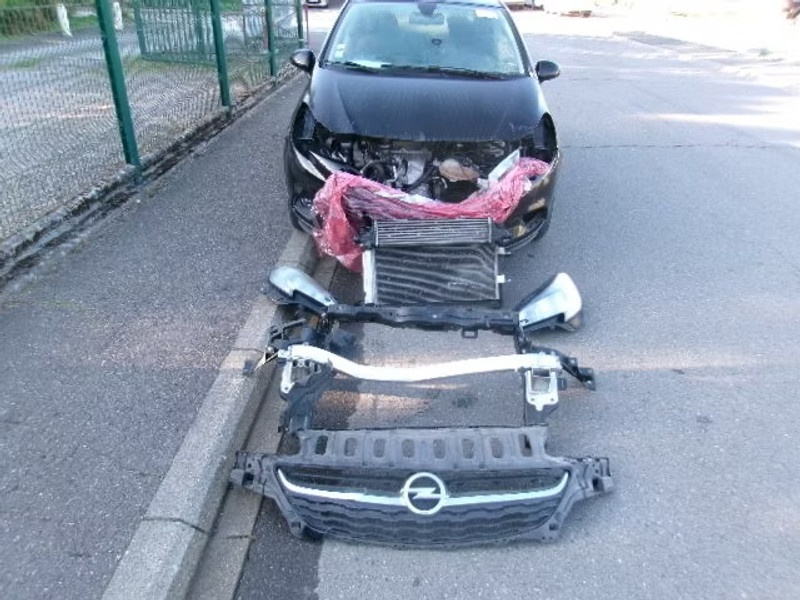 OPEL CORSA 1.4 I 5P — zdjęcie 6