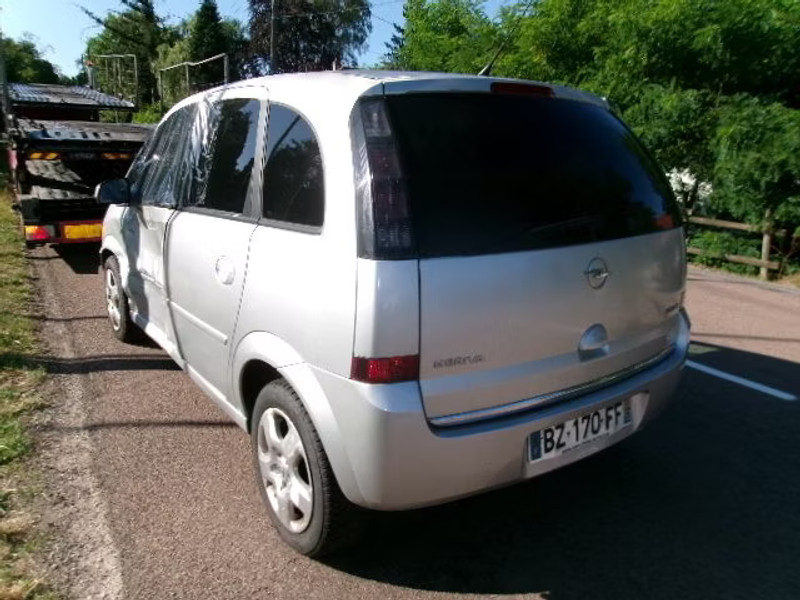 OPEL MERIVA 1.3 CDTI 5P — zdjęcie 3