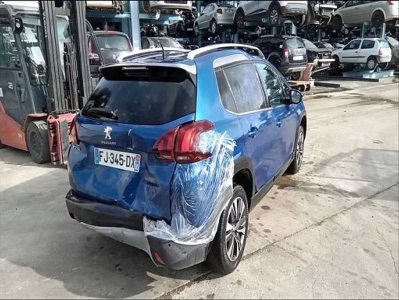 PEUGEOT 2008 1.5 BLUEHDI S&S — zdjęcie 3