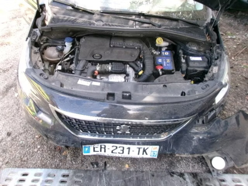 PEUGEOT 2008 1.6 HDI 5P — zdjęcie 5