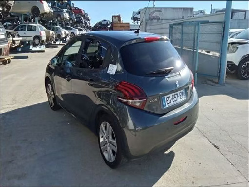 PEUGEOT 208 1.2I PURETECH 12V — zdjęcie 4