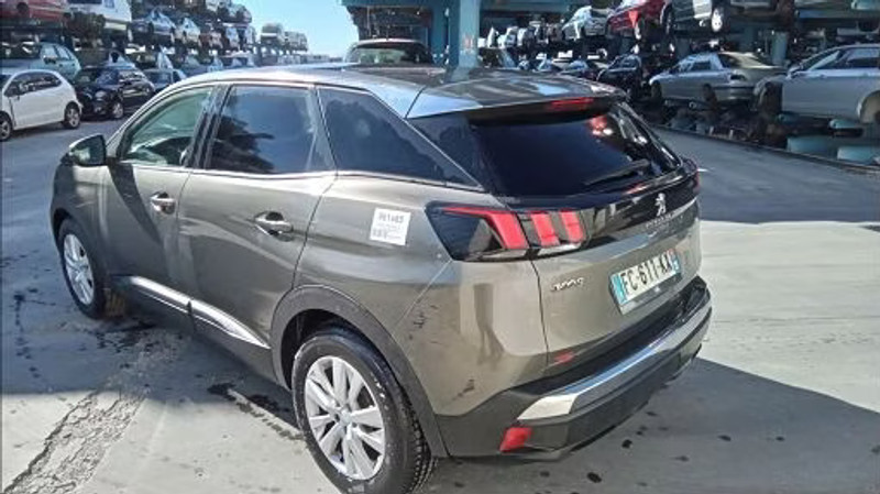 PEUGEOT 3008 II 1.5 BLUEHDI — zdjęcie 4