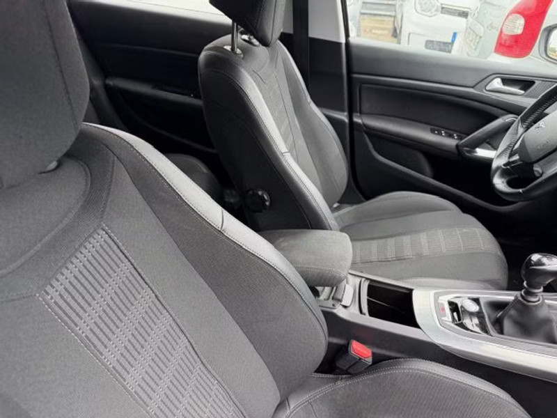 PEUGEOT 308 1.5 HDI 5P — zdjęcie 7