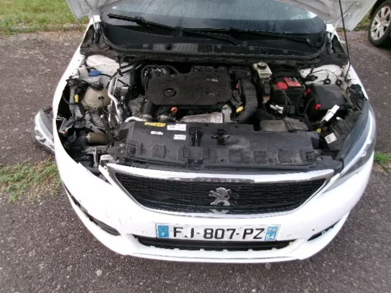 PEUGEOT 308 1.5 HDI 5P — zdjęcie 5