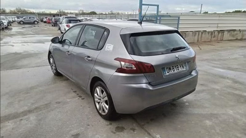 PEUGEOT 308 II 1.6 HDI - 92 — zdjęcie 4