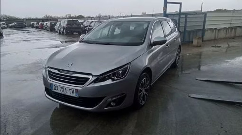 PEUGEOT 308 II SW 1.2 PURETECH — zdjęcie 1