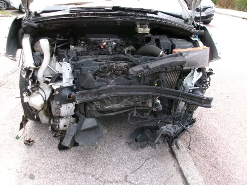 PEUGEOT 5008 2.0 HDI 5P — zdjęcie 5