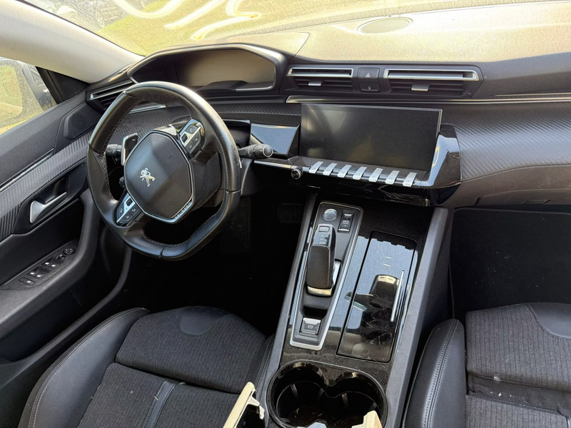 PEUGEOT 508 1.6 PureTech 225 S&S — zdjęcie 9