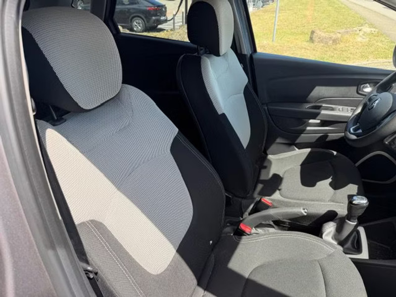 RENAULT CAPTUR 0.9 I 5P — zdjęcie 7