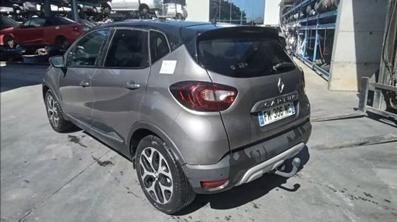 RENAULT CAPTUR 1.3I — zdjęcie 4