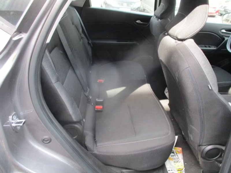 RENAULT CAPTUR 1.5 DCI 5P — zdjęcie 8
