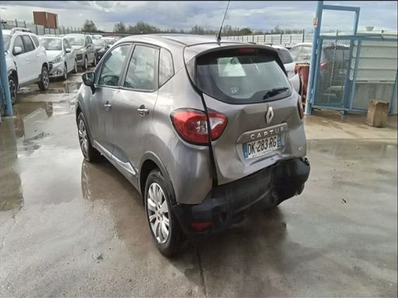 RENAULT CAPTUR 1.5 ENERGY DCI — zdjęcie 4
